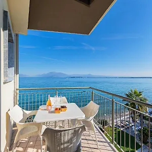 2* Aparthotel Residenza Miralago By Wonderful Italy